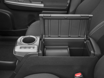 2016 Toyota Prius v Three