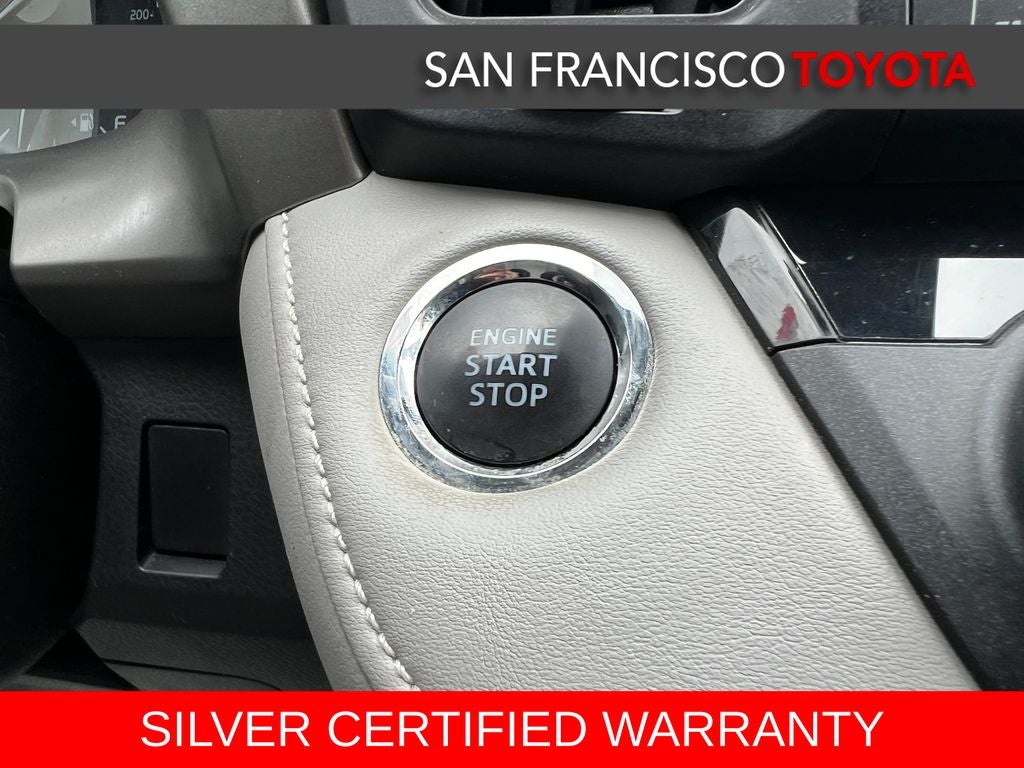 2017 Toyota RAV4 Platinum