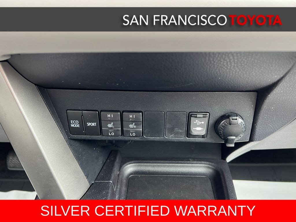 2017 Toyota RAV4 Platinum