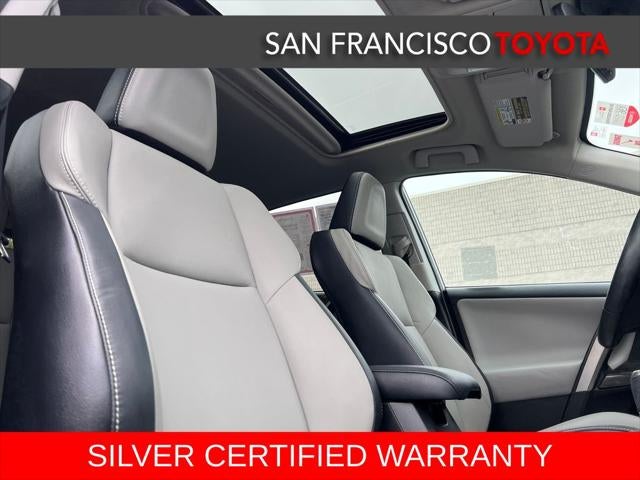 2017 Toyota RAV4 Platinum