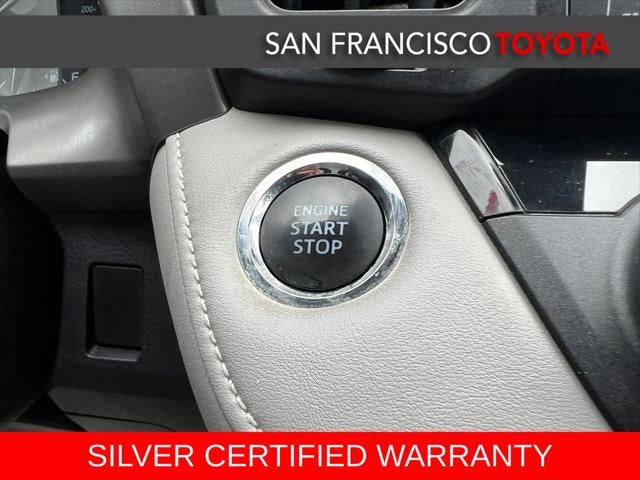 2017 Toyota RAV4 Platinum