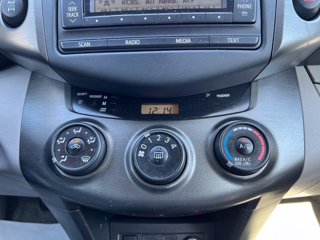 2012 Toyota RAV4 4WD 4dr I4 (Natl)