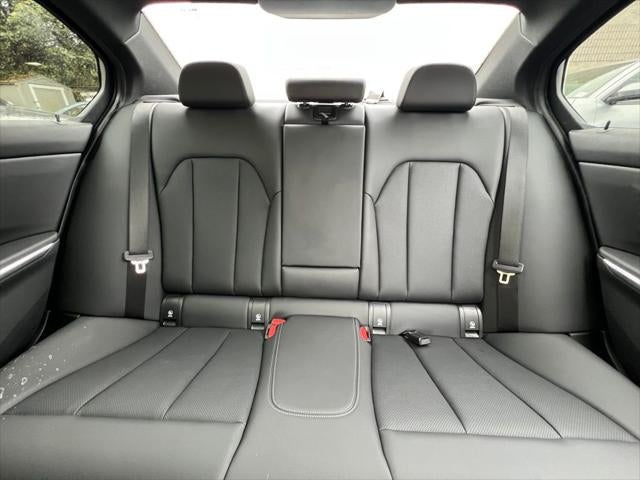 2022 BMW 3 Series 330i
