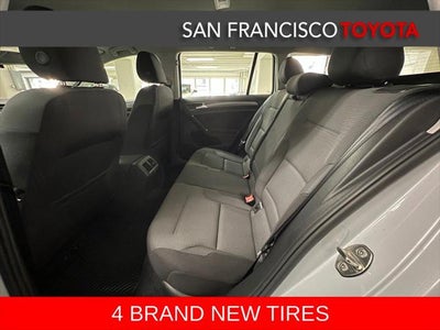 2019 Volkswagen Golf SportWagen S