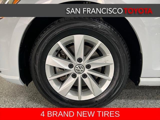 2019 Volkswagen Golf SportWagen S