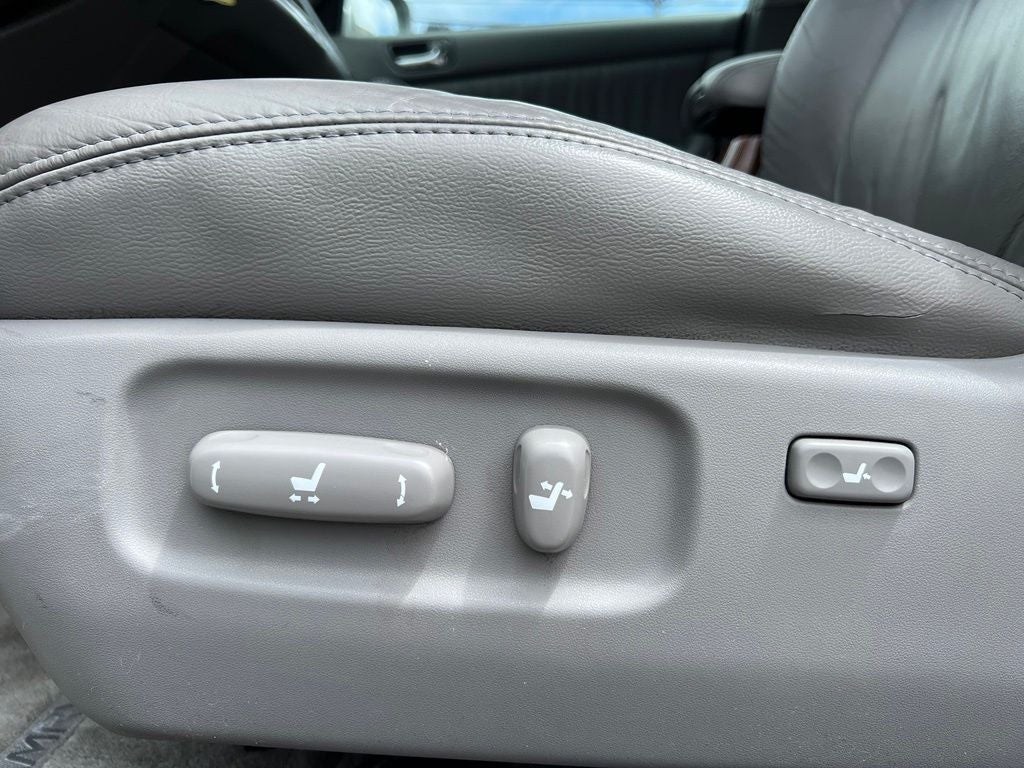 2004 Toyota Camry XLE