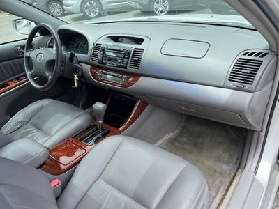 2004 Toyota Camry XLE