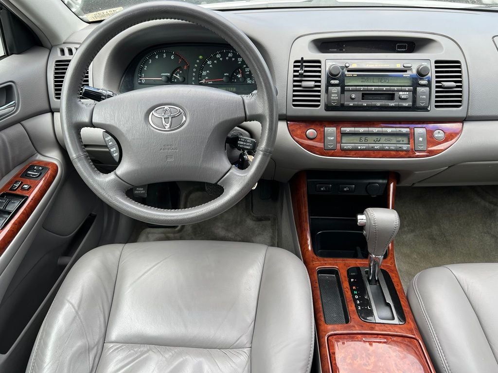 2004 Toyota Camry XLE