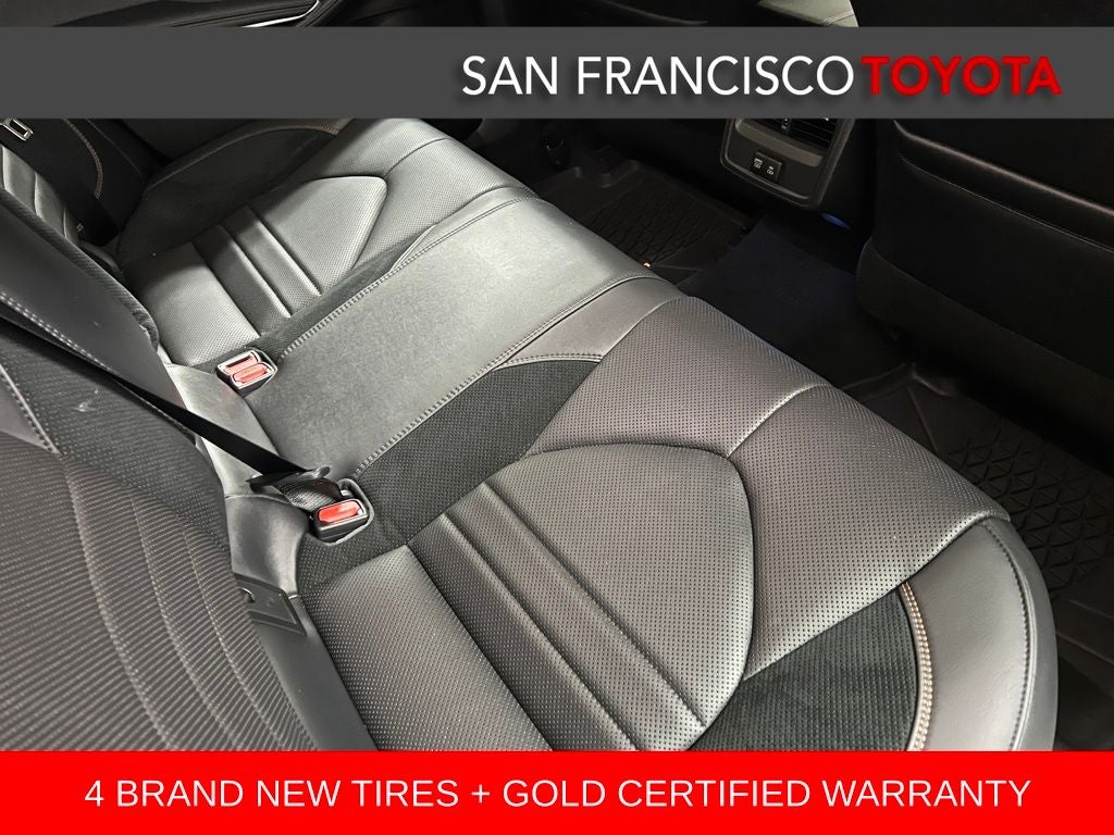 2021 Toyota Avalon Hybrid XSE