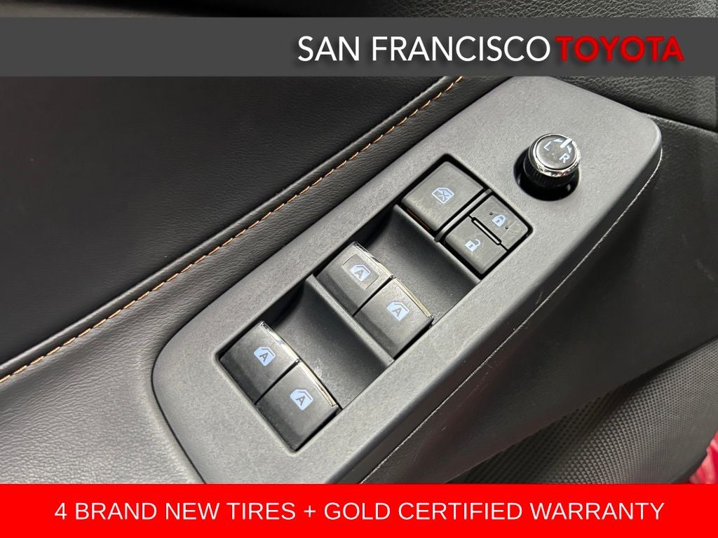 2021 Toyota Avalon Hybrid XSE