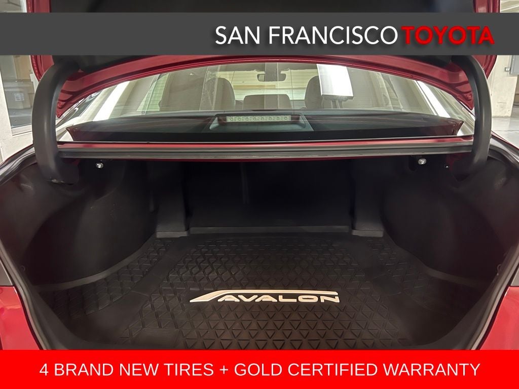 2021 Toyota Avalon Hybrid XSE