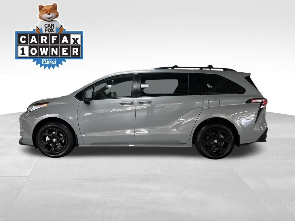 2025 Toyota Sienna Woodland Edition 7 Passenger