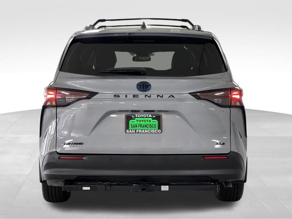 2025 Toyota Sienna Woodland Edition 7 Passenger