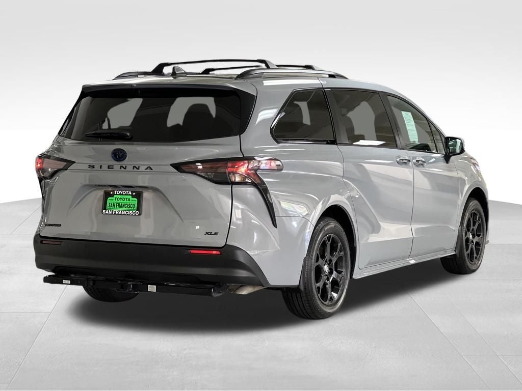 2025 Toyota Sienna Woodland Edition 7 Passenger