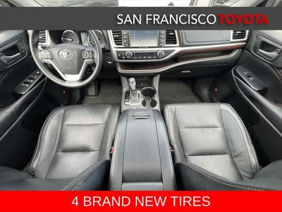 2016 Toyota Highlander Limited