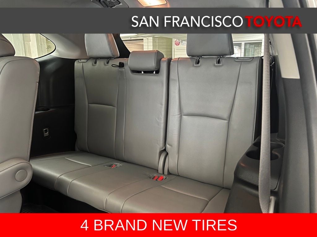 2022 Toyota Highlander Hybrid Platinum