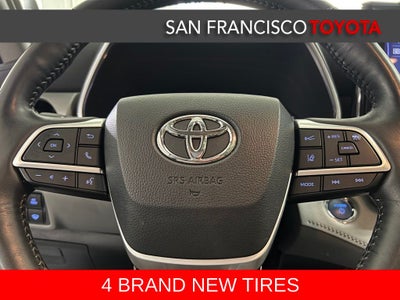 2022 Toyota Highlander Hybrid Platinum
