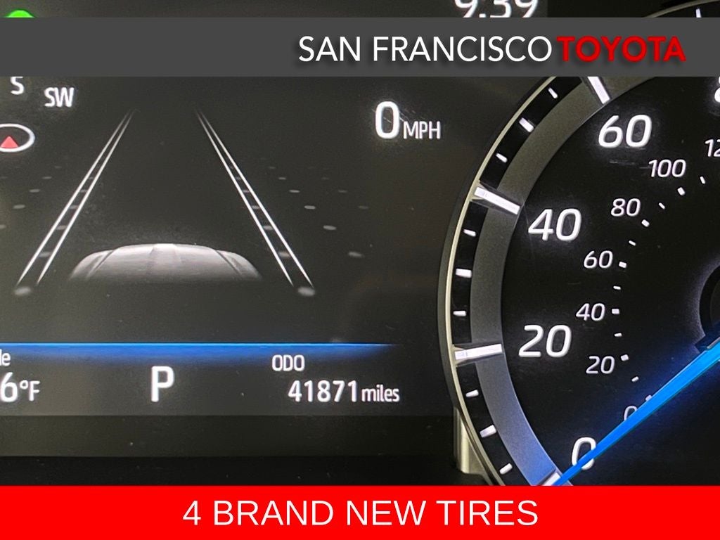 2022 Toyota Highlander Hybrid Platinum