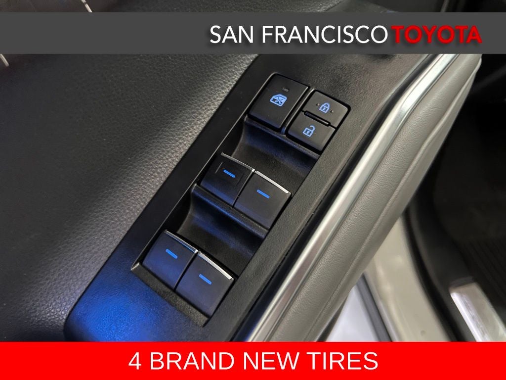 2022 Toyota Highlander Hybrid Platinum