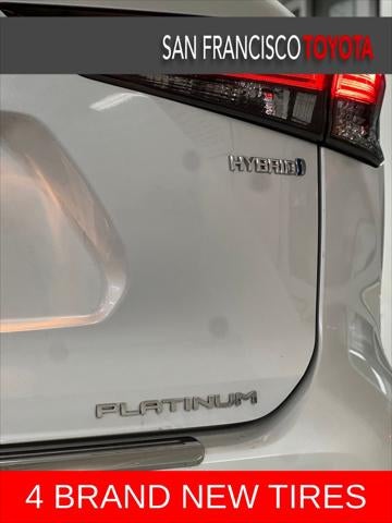 2022 Toyota Highlander Hybrid Platinum