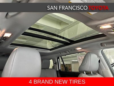 2022 Toyota Highlander Hybrid Platinum