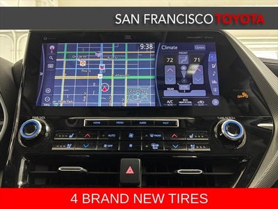 2022 Toyota Highlander Hybrid Platinum