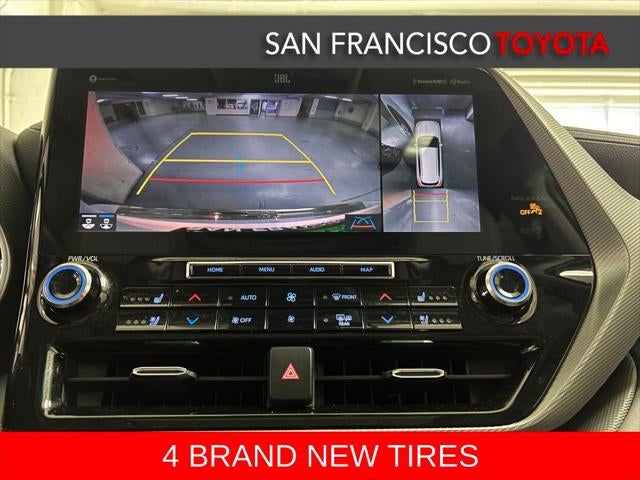 2022 Toyota Highlander Hybrid Platinum