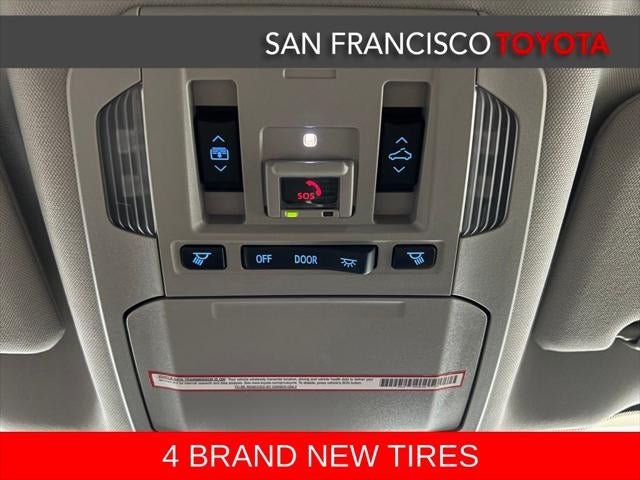 2022 Toyota Highlander Hybrid Platinum