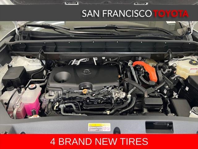 2022 Toyota Highlander Hybrid Platinum