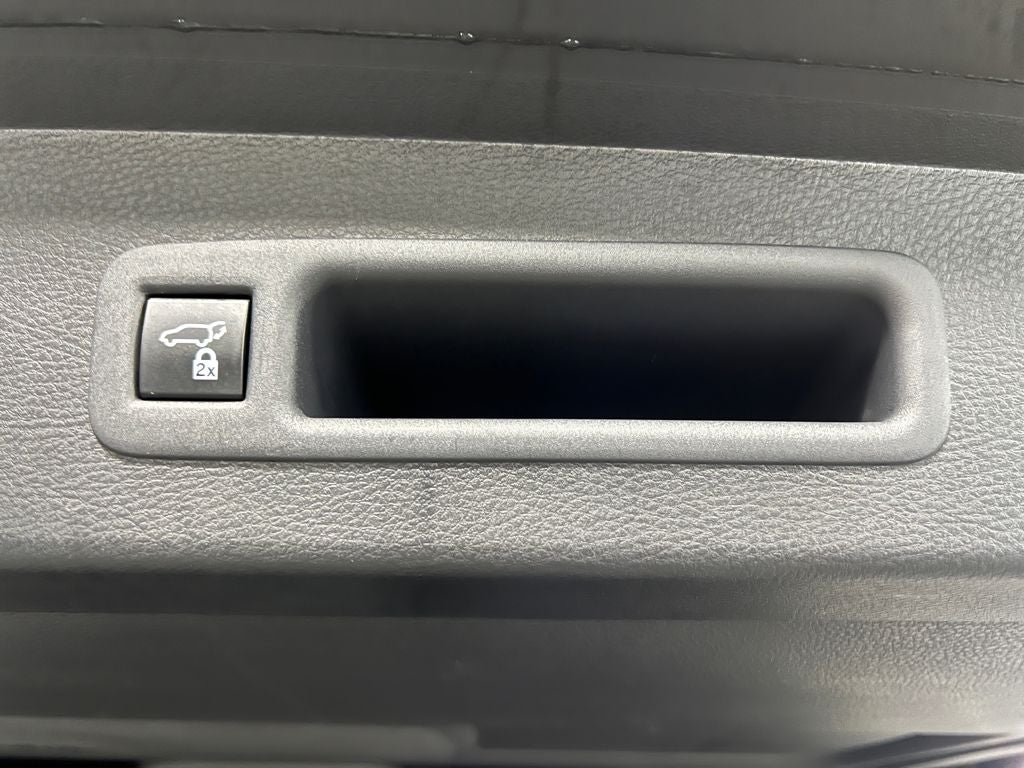 2022 Toyota Sienna Platinum 7 Passenger