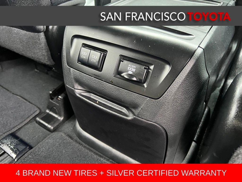 2019 Toyota Sienna SE 7 Passenger