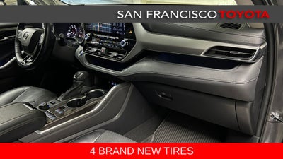 2022 Toyota Highlander Platinum