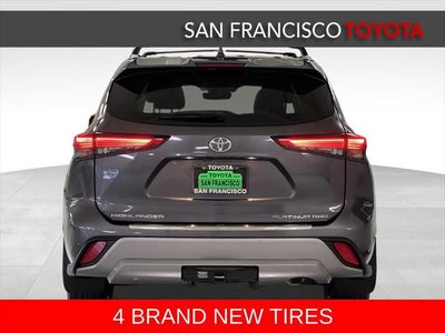 2022 Toyota Highlander Platinum