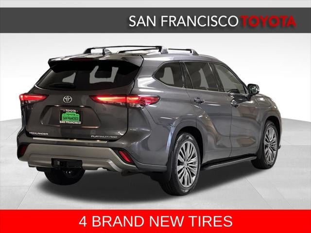2022 Toyota Highlander Platinum