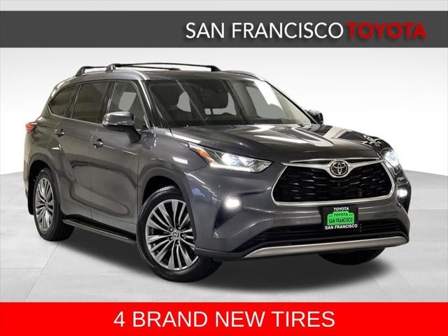 2022 Toyota Highlander Platinum