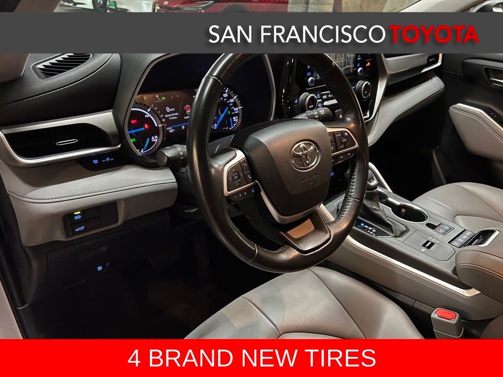 2022 Toyota Highlander Hybrid XLE