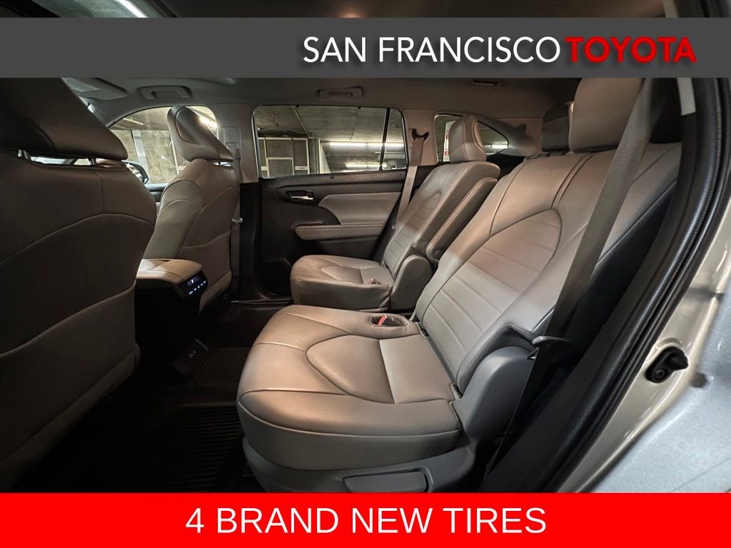 2022 Toyota Highlander Hybrid XLE