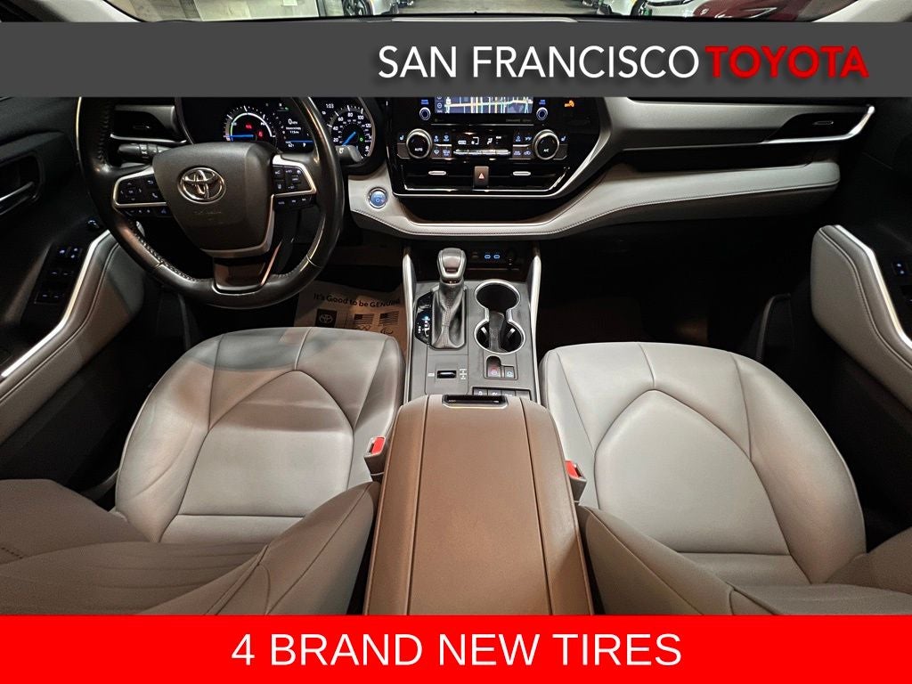 2022 Toyota Highlander Hybrid XLE