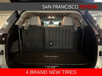 2022 Toyota Highlander Hybrid XLE