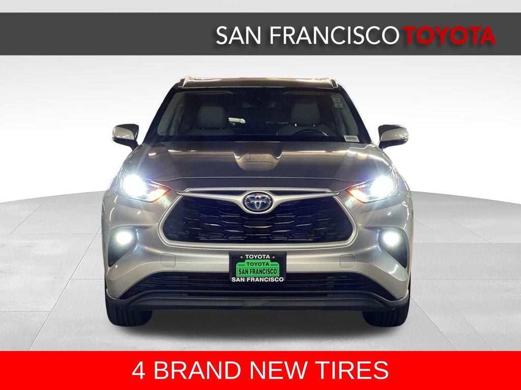 2022 Toyota Highlander Hybrid XLE