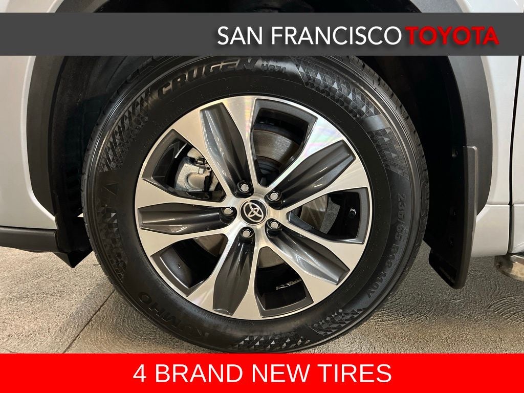 2022 Toyota Highlander Hybrid XLE