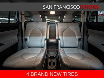 2022 Toyota Highlander Hybrid XLE