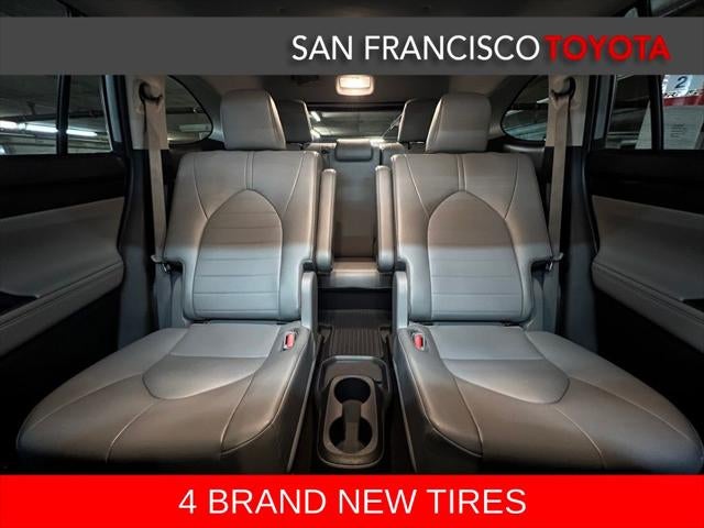 2022 Toyota Highlander Hybrid XLE