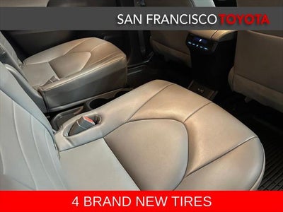 2022 Toyota Highlander Hybrid XLE