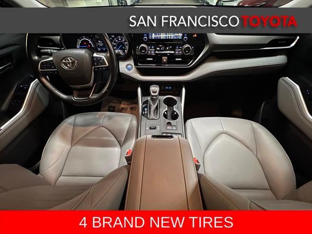 2022 Toyota Highlander Hybrid XLE