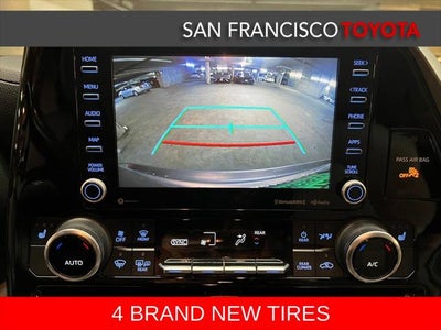 2022 Toyota Highlander Hybrid XLE