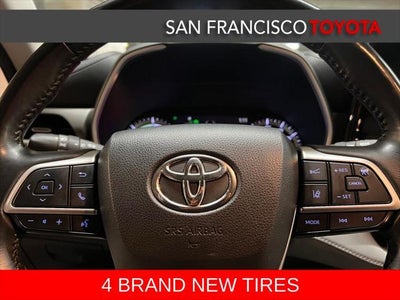 2022 Toyota Highlander Hybrid XLE