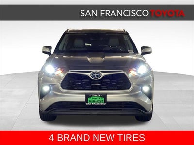 2022 Toyota Highlander Hybrid XLE