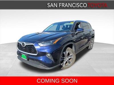 2022 Toyota Highlander XLE