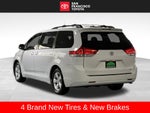 2013 Toyota Sienna LE 8 Passenger